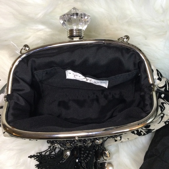 Mary Frances Florentine Garden #1524 Handbag - Picture 6 of 9